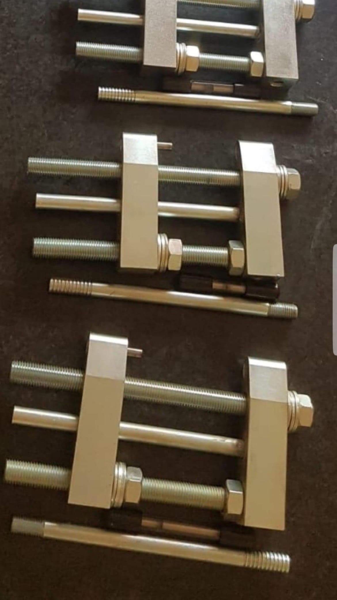 VW Beetle & Split window T2 hinge pin removal tool